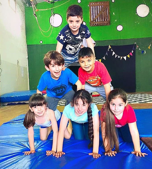 Escuela Media Vuelta